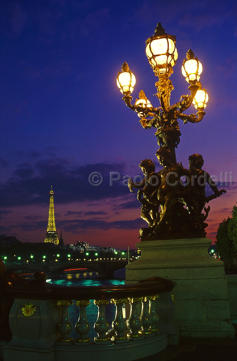 Alexander Bridge, Paris, France
 (cod:Paris 01)